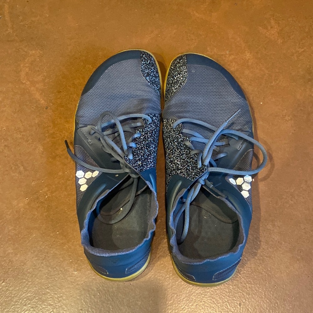 Vivo barefoot training shoe. Used in good condition Mens size 44.